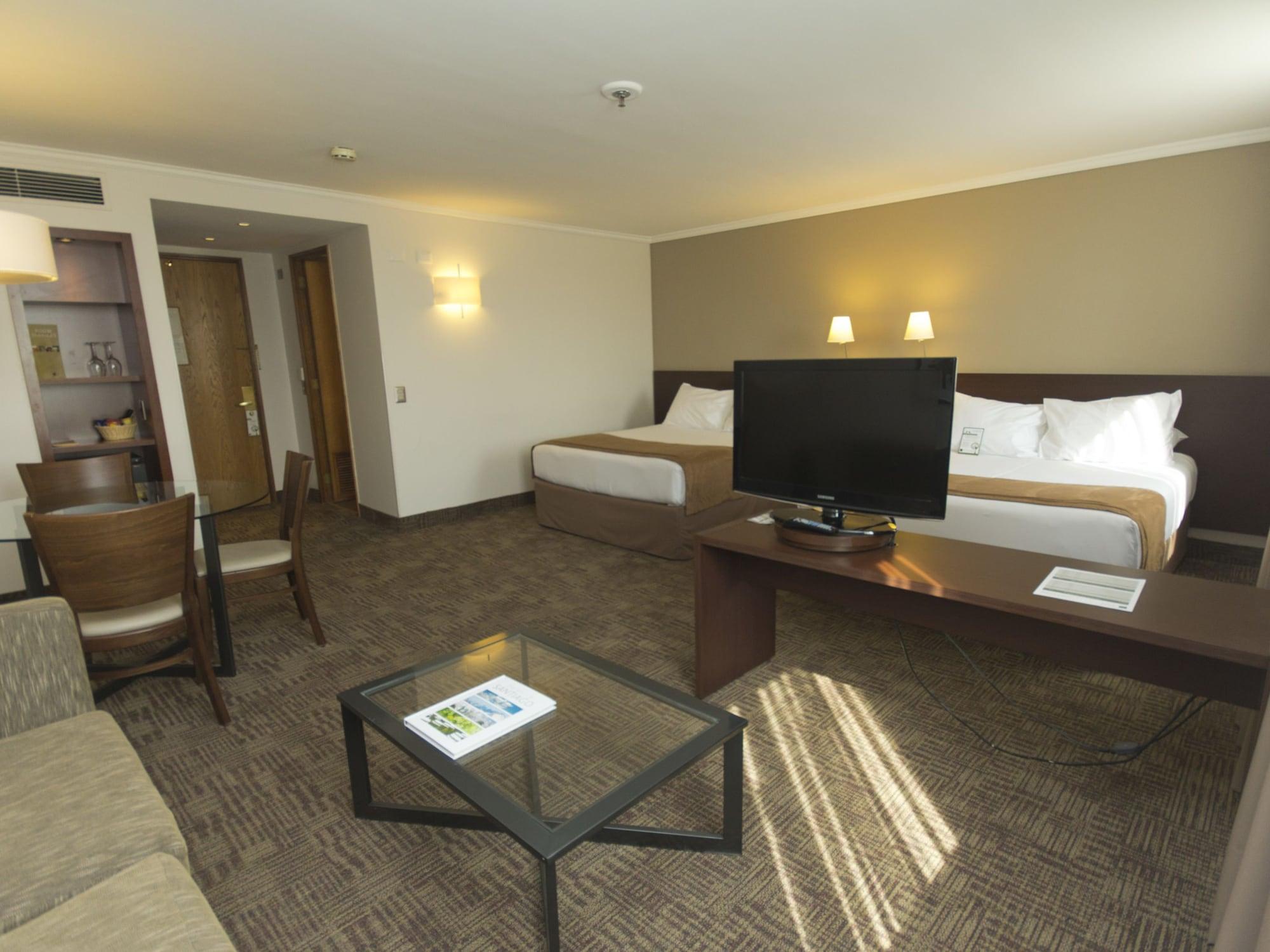 Hotel Director Vitacura Сантьяго Экстерьер фото