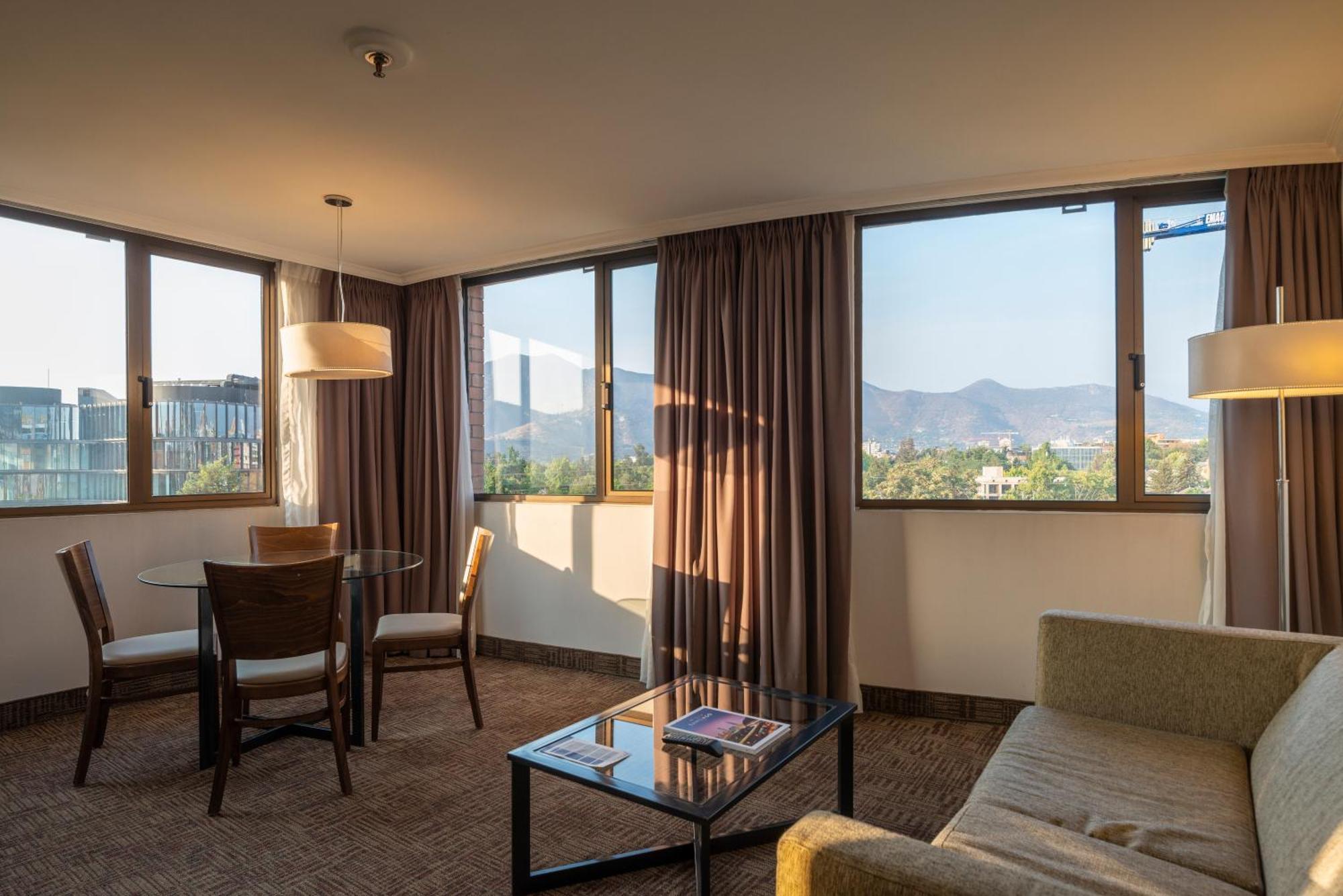 Hotel Director Vitacura Сантьяго Экстерьер фото